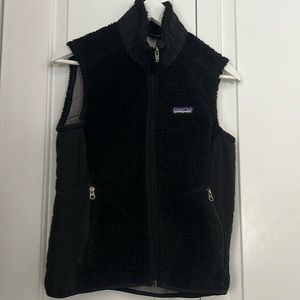 Patagonia women’s Black retro wind block vest size M